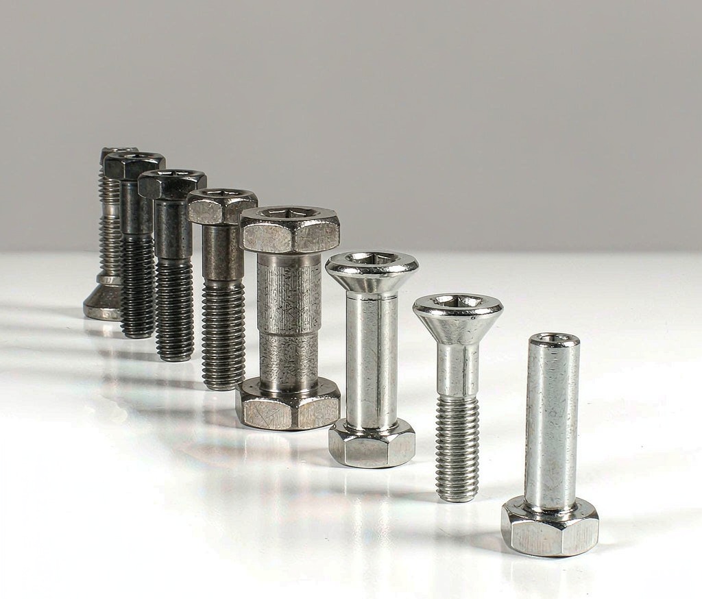 Custom Metal Bolts: Engineered Fastening for Demanding Assemblies lead image