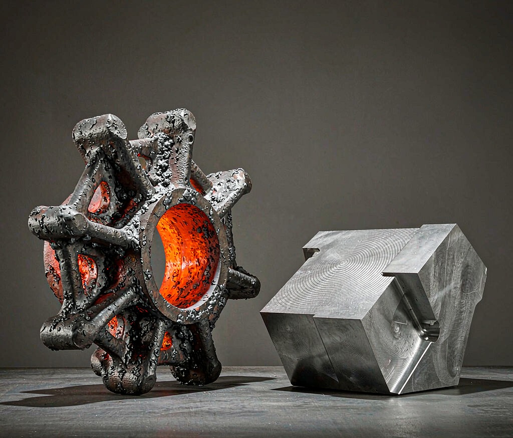 Forging vs Machining: Strength, Cost, and When to Choose Each - Huaxiao precision manufacturing