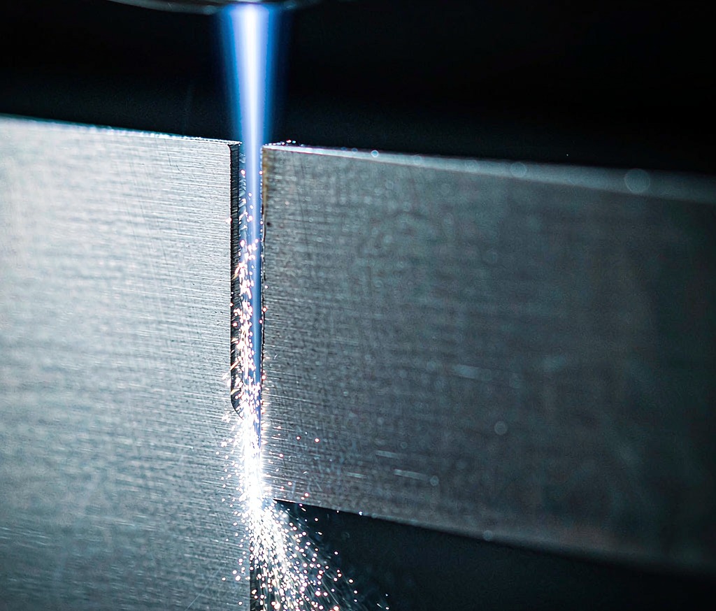 Laser Cutting vs Plasma Cutting: Picking the Right Edge detail