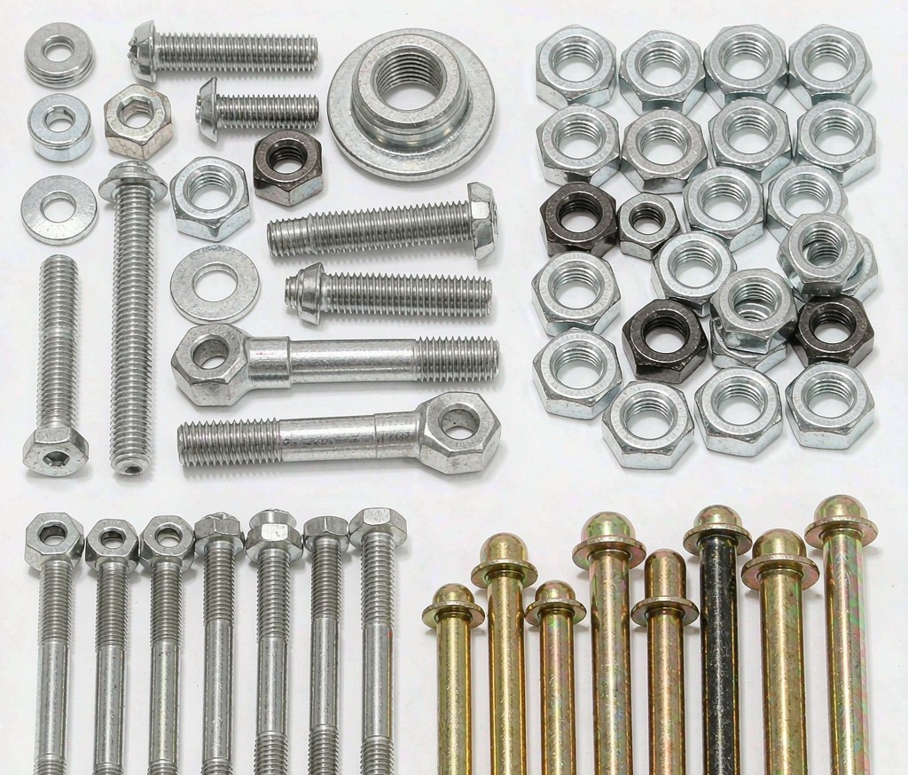 Choosing Metal Fastener Materials: Stainless, Alloy Steel, or Titanium? - Huaxiao precision manufacturing