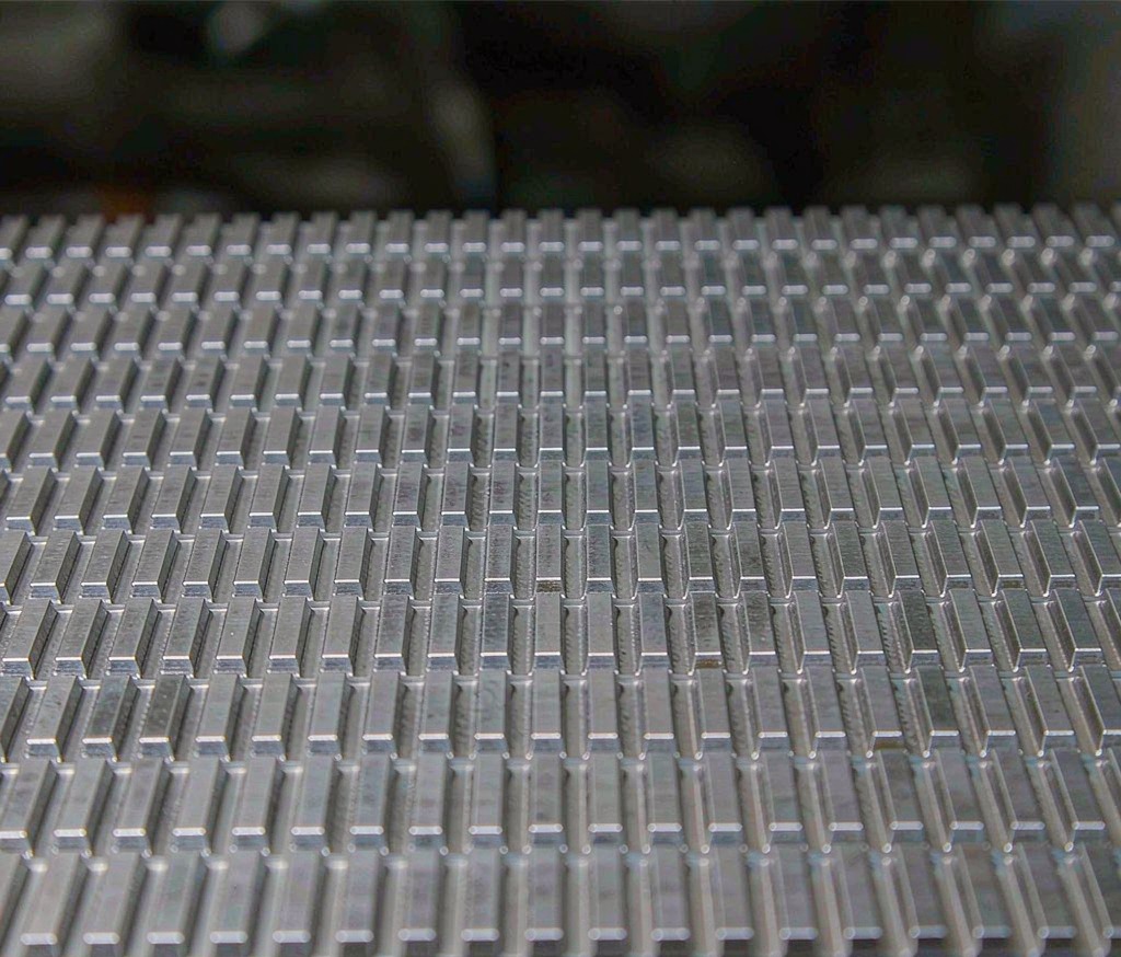 Surface Roughness Guide for Machined Parts: Ra, Rz & Finish Selection - Huaxiao precision manufacturing