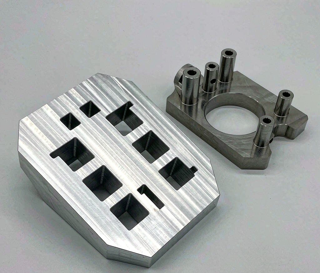 Titanium vs Aluminum Machining: Strength, Cost and When to Use Each - Huaxiao precision manufacturing