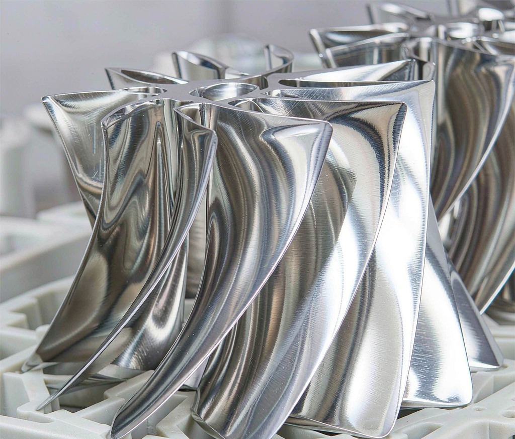 Turbine Blade Manufacturing: 5-Axis CNC and Investment Casting detail